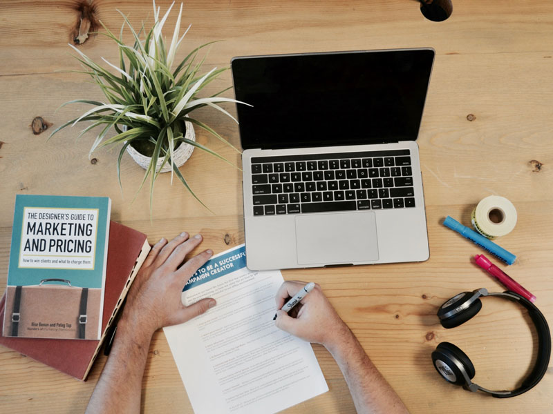 Comment faire des apports en industrie dans une SAS