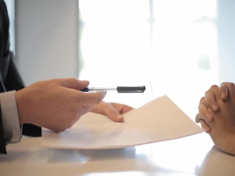 Quelles assurances choisir pour un auto-entrepreneur