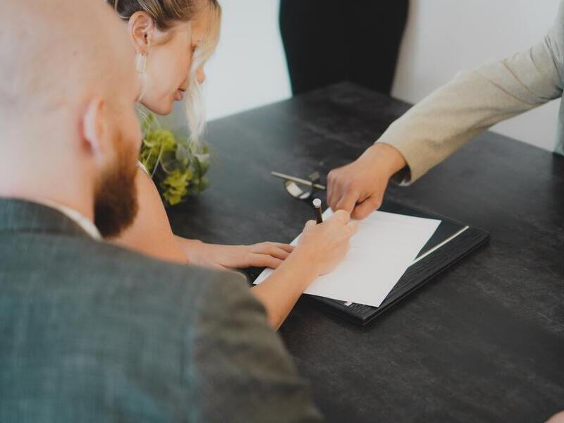 tout-savoir-sur-les-clauses-dexclusion-dun-associe-de-sas